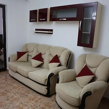 Cozy In The Heart Of Apartment Tirana